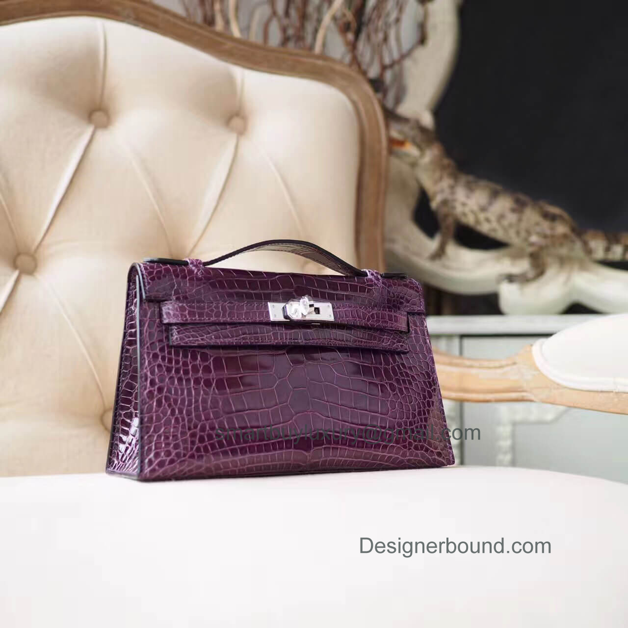 Hermes Mini Kelly 22 Pochette Bag in n5 Cassis Shiny Alligator PHW